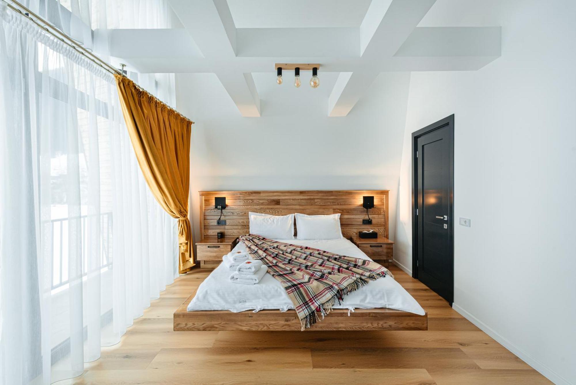 Elviu Guesthouse لاكو روسو المظهر الخارجي الصورة